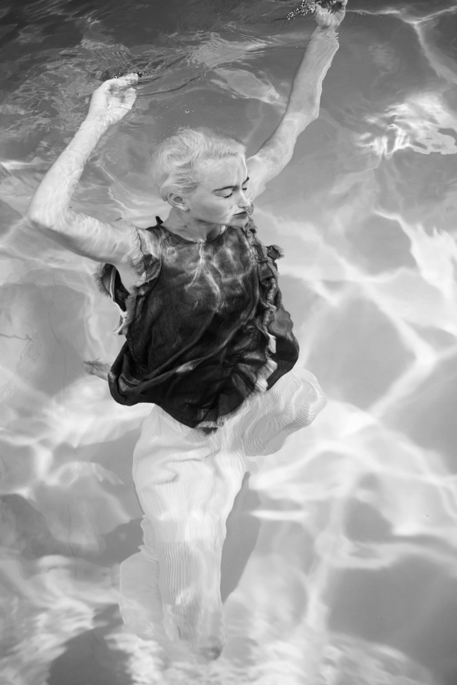 Leica-S-Magazine-Digital-Feature-Marie-Hochhaus-Underwaterlove_03